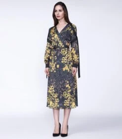 Satijnen Wikkeljurk Met Bloemenprint