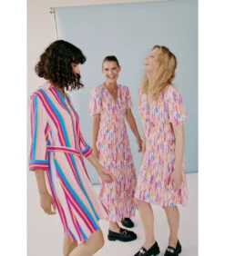 B.young Damesjurk Joella 2 8 B.young Damesjurk Joella 2 -VivaMode Winkel 2fb548ab95f849a8ad27167c962ee19b