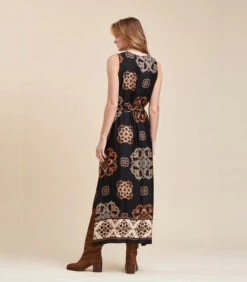 Maxi-jurk Met Etnische Print Op Basis -VivaMode Winkel 51ac89fef3454f1eb1b816eba02c5917