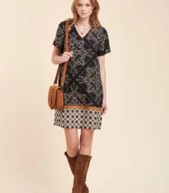 Korte Jurk In Print Met Basis -VivaMode Winkel 7778a287303c4e1592e4e19d4d76f105