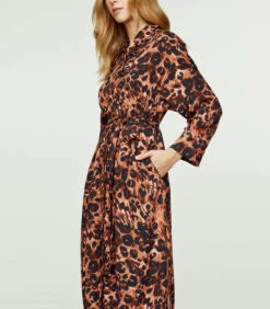 Midi-jurk Met Dierenprint En Zijsplitten -VivaMode Winkel 93b7352b14d04dc5bb6297b0a899780b