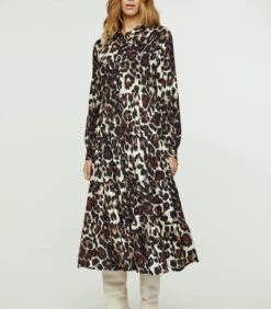 Jurk Met Dierenprint En Knoopdetail 11 Jurk Met Dierenprint En Knoopdetail -VivaMode Winkel d3b2dddc4d72490d98fb9f3e8838beab