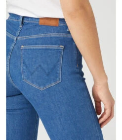 Wrangler Jeans Vrouw Straight 10 Wrangler Jeans Vrouw Straight -VivaMode Winkel ed68658be7cf41e6a87b8886f1cd2a4c