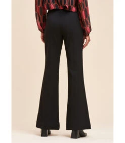 Zwarte Broek -VivaMode Winkel fefcdb2d3f214d7aa7e34eb21abb669f